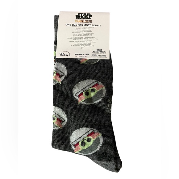 Star Wars The Mandalorian Bag, Socks And Enamel Keychain - Picture 9 of 11